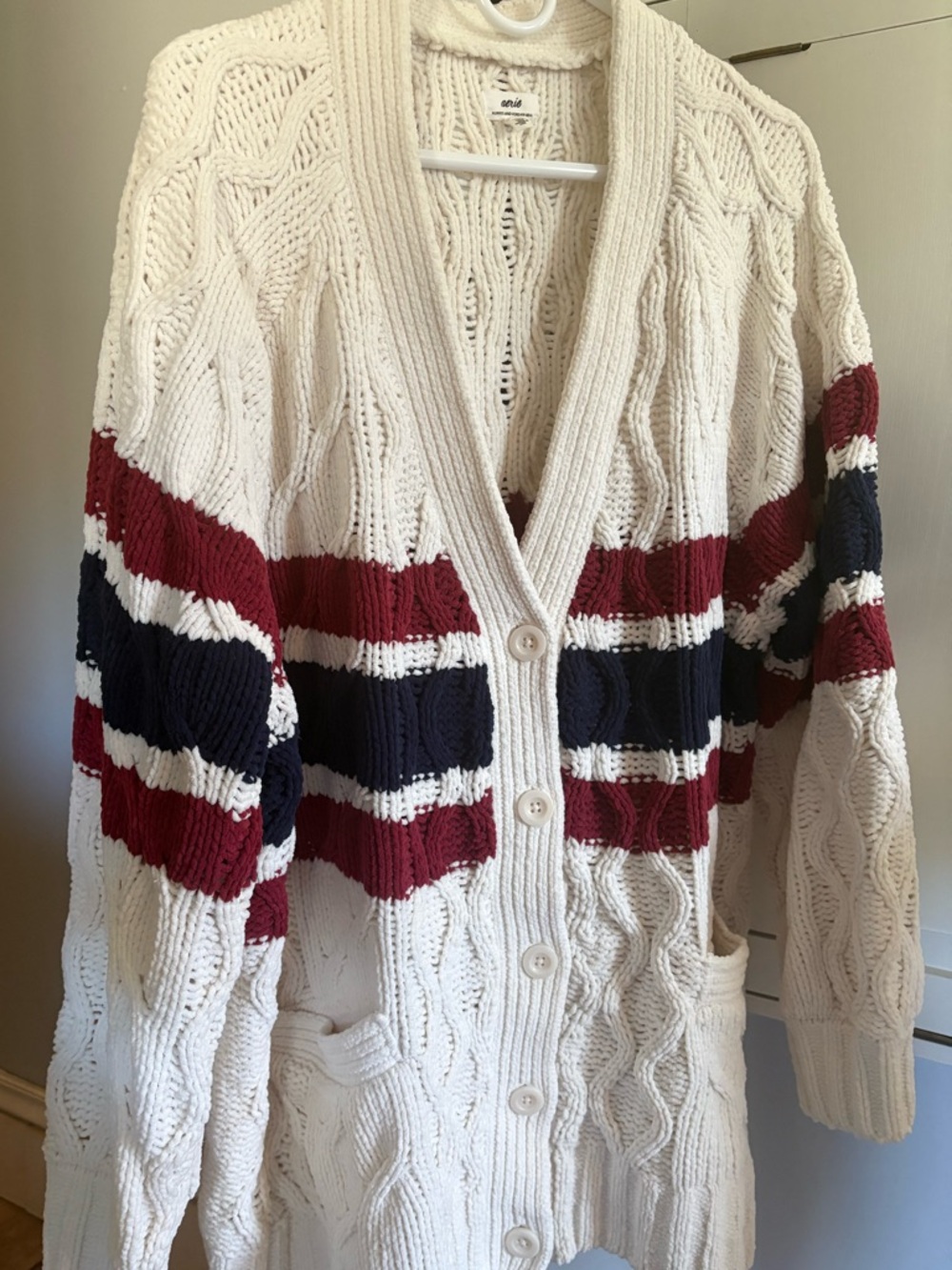 EUC XL Aerie OversizedAmericana Cream, blue and red cable knit cardigan